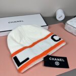 💰Chanel官网品质香奈儿秋冬网红时尚博主推荐款针织帽，藏着不动声色的高级感，每一处线条都透着利落大方，简约而不简单，大方且不失格调，处处细节都彰显着高端品味，时尚感在克制中愈发耐人寻味。 - Image 6