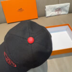 配盒子布袋，HERMÈS (爱马仕)原单棒球帽，经典H， 正品开模订制，原版透气帆布面料+头层牛皮，原厂精钢调节扣，做工细致，时尚帅气质量超赞！ - Image 5