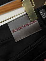 【Armani Jeans | Classic Denim, Embossed with Luxury DNA】 When streetwear meets haute couture, a pair of jeans can become a badge of status.
Deconstructing the language of denim with centuries-old craftsmanship, we infuse every inch of fabric with a modern attitude and luxurious details, making everyday wear a silent declaration of taste.
✨ A pair of jeans is an attitude, and even more so, a legacy.
It's not just a wardrobe essential, but also an interpretation of the brand's spirit—
"From suitcases to jeans, we have always defined the boundaries of luxury with the ultimate craftsmanship."
Sizes: 28-42 - Image 8