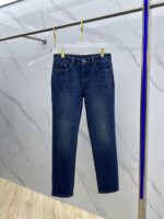 【Gucci Jeans | Classic Denim, Engraved with Luxury DNA】 When street style meets haute couture, a pair of jeans can become a badge of status.
Deconstructing the language of denim with centuries-old craftsmanship, we infuse every inch of fabric with a modern attitude and luxurious details, making everyday wear a silent declaration of taste.
✨ A pair of jeans is an attitude, and even more so, a legacy.
It's not just a wardrobe essential, but also an interpretation of the brand's spirit—
"From suitcases to jeans, we have always defined the boundaries of luxury with the ultimate craftsmanship."
Sizes: 28-42 - Image 2