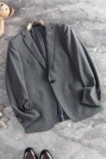 New# two ⃣ Dior Business Set # 【 Suit 】 ➕ A proper suit holds a significant position in the hearts of many people, whether it's for elite workplaces or other formal occasions. Wearing a suit when you're hesitant is a good choice. In the trend of increasingly pursuing customization and personal fashion, the cutting of suits is no longer just about cutting well and shaping neatly. It is more about having a unique design sense while ensuring that the suit has a proper fit, making the wearer the center of attention in an instant. At the same time, suits are different from other clothing, and there is no clear seasonal division, which indicates that suits can be worn at any time.A traditional basic silhouette suit set, with a moderately trimmed waist, creates a naturally slimming waist shape, easily creating a free and casual streamlined version. But in a situation where the styles are vastly different, in order to stand out and become a suit that combines fashion and wearability, having a crisp style alone is not enough. Special textures and fabric textures can make the suit stand out. Simplicity and grandeur are achieved with extreme attention to detail. The stable and classic flat collar has been ironed and shaped multiple times, resulting in a consistently firm and non deformable collar surface. The iconic embroidery features this design 🐝 logo! Even the simple embroidery is depicted very well, which is enough to show the brand's profound skill in handling details! The fine hair fibers on the surface of the fabric create a more comfortable texture, without pilling or shedding, making it easy for daily wear and maintenance. Naturally presenting a variety of colorful grid textures, forming a unique flower pattern! The matching suit pants have a crisp silhouette, and with fine plaid patterns, you can transform into long pants in minutes! Extremely excellent detail portrayal combined with highly stylized fabrics, the fashionable effect on the back of the body fully showcases the British gentleman!!!Exquisite craftsmanship and square patterns are standard elements that make up a high-quality suit. A sophisticated suit can not only become your most important partner in the workplace, but also allow you to gracefully navigate various social occasions. Suits are different from other categories of clothing. Apart from some particularly functional fabrics, they can complement other clothing throughout the year. However, in the situation of vastly different styles, in order to make a fashionable and introverted suit that stands out, one can only focus on the essence of the fabric.The traditional basic slim fit silhouette suit jacket, with a moderate amount of decoration at the waist, creates a casual and practical streamlined version, and regularly releases some streamlined and elegant casual suits. This set is highly textured, with a simple and elegant overall design that is both steady and classic. It also has a delicate and elegant formal style. After multiple integrations and pressing, the shape is naturally flat and three-dimensional, and the Gongzhen technique is used for secondary threading and shaping, ensuring that even with multiple layers of fabric stitching, it still has a stylish and gentlemanly collar.Putting all the focus on the essence of the fabric, the overall feel is comfortable, smooth, lightweight, and textured. Although the fabric appears thin and light, it exudes a special sense of nobility! All production materials are made of Australian Merino wool, especially skilled in fine spinning 110-140 count high-end fabrics, known worldwide for its classic and solemn design style. Many celebrities, even US presidents, choose suits for important occasions, which shows their prestigious status in the industry! The combination of unique fabrics and classic slim fit designs creates a classic and fashionable casual suit with modern urban characteristics, allowing wearers to become elegant gentlemen at any time. A proper suit holds a significant position in the hearts of many people, whether it's for elite workplaces or other formal occasions. Wearing a suit when you're hesitant is a good choice. In the trend of increasingly pursuing customization and personal fashion, the cutting of suits is no longer just about cutting well and shaping neatly. It is more about having a unique design sense while ensuring that the suit has a proper fit, making the wearer the center of attention in an instant. At the same time, suits are different from other clothing, and there is no clear seasonal division, which indicates that suits can be worn at any time.A traditional basic silhouette suit set, with a moderately trimmed waist, creates a naturally slimming waist shape, easily creating a free and casual streamlined version. But in a situation where the styles are vastly different, in order to stand out and become a suit that combines fashion and wearability, having a crisp style alone is not enough. Special textures and fabric textures can make the suit stand out. Even a small lapel pin is depicted very well, which shows the brand's profound skill in handling details!The fabric is finely spun from 20% wool, 61% polyester fiber, 16% viscose fiber, and 3% spandex. It has a soft and smooth feel, and the fine wool fibers on the surface create a more comfortable texture. It does not pill or shed, making it easy to wear and maintain in daily life. The matching suit pants have a crisp silhouette, excellent detail portrayal, and highly stylized fabric, making them look fashionable and elite gentlemen when worn!!!Sizes 46-54 (S-2XL) cannot be disassembled for saleSize recommendation (standard version):Height 175-145 pounds, try on size M to fit well - Image 3