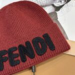 Fendi FENDI Knitted Hat 😘 😱 Simple and elegant 👍  The tight knitting method is very thick, soft and comfortable 🙈 Warm and stylish ❤️ can't bear to put it down 👍 Dear, hurry up and get it 👍😘 Same gender design! - Image 8