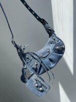 尺寸：26X16X10cm