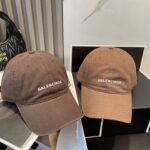 Balenciaga Balenciaga baseball cap. My family has already mastered Balenciaga's craftsmanship, which is sure to be a hit. Balenciaga's new washed cotton baseball cap is a must-haveHeavy industry craftsmanship, double B letter logo, innovative and fashionable trendy styleExclusive physical shooting for both men and women, adjustable for both genders - Image 5