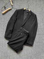 DC Three Color Western 24 SS Autumn and Winter New Suit Set! -D * ior is the evergreen tree of the Western fashion industry, a must-have wardrobe item for business elites, men's formal wear, and the brand's classic logo is super generous. It is a classic style that comes out every quarter! Wearing the pattern is really great, strongly recommended!Clear and ergonomic tailoring, with a tall and handsome upper body, comfortable and slim fit, showcasing a gentlemanly demeanor. Carefully selected suit fabrics, including 20% wool, 18% viscose, 58% polyester, and 4% spandex, provide a soft and delicate touch, with good luster and elasticity. The silhouette and waist cinching add more comfort to the dressing of stylish men, making them look slim yet handsome!Used for making high-end professional and business formal suits, renowned worldwide for its classic and solemn design style. A high-end business casual suit set that requires high craftsmanship, takes a long time to make, and can be worn all year round!The fabric is flat, with a smooth and full texture, and a firm appearance. It is made of high-quality cotton wool material, and the quality of the material is visible when tied tightly.Regarding details: The high-end suit is cut with a modern feel, combining traditional cutting art with modern production techniques. It adopts fully imported automatic cutting pieces, with almost zero error in each piece of fabric, and then hand sewn by top tailors to ensure the fit and beauty of every part. The front two layers are saved, and according to the principles of ergonomics, it is slim fitting but not tight fitting. The elastic on both sides of the waistband of the trousers can be adjusted!Classic collar design, classic style without conservatism, simple and elegant. Libu is a pure handmade tribute needle threading, insisting on hand sewing crafts, all from the hands of experienced craftsmen. The quotation is based on the time and effort required per meter of labor, and each stitch is rigorous and excellent, without any burrs or stitches on both sides. Handcrafted sleeves, hand nail buckles, hand calibration, and handmade threading can be seen everywhere, delicate and smooth, effectively reducing static electricity in autumn and winter, creating a high sense of unity on the surface and inside. It is worth buying for any man, as it can boost your face in various formal occasions!❤️❤️❤️ Kind reminder: Suits are not sold separately and cannot be adjusted in size separatelyFree dust bag,Color: Black, Dark Grey, Light Grey【 Size 】: 46-54upper garmentSize 46: Chest circumference 94 Shoulder width 42 Sleeve length 62 Clothing length 69Size 48: Chest circumference 98 Shoulder width 43 Sleeve length 63 Clothing length 70Size 50: Chest circumference 102 Shoulder width 44 Sleeve length 64 Clothing length 71Size 52: Chest circumference 106 Shoulder width 45 Sleeve length 65 Clothing length 72Size 54: Chest circumference 110- Shoulder width 46- Sleeve length 66- Clothing length 73bottom wearSize 46: Waist circumference 80 Hip circumference 102 Pants length 110Size 48: Waist circumference 82 Hip circumference 106 Pants length 110Size 50: waist circumference 84 hip circumference 110 pants length 11152 size: waist circumference 86 hip circumference 114 pants length 111Size 54: Waist circumference 88 Hip circumference 118 Pants length 112 - Image 4