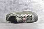 HOKA One One Hopara Sandals 霍帕拉系列水路两用溯溪涉水休闲户外露营凉鞋 作为先锋品牌的 HOKA ONE ONE总是以独特的方式 HOPA RA是一款溯溪鞋 又名排水鞋 可长期用于涉水和溯溪 保护脚底和脚趾的安全和舒适 鞋面材料速干 透气 耐磨 鞋底防滑 耐磨 抓地能力强 出于安全考虑 设计要求较高 涉水溯溪过程中 水 泥沙 可以直接从鞋内大孔排出 细纹鞋底使在岩石上抓地能力强 避免打滑 而上路后 鞋面具有快干透气等优点 尺码：36 36.5 37.5 38 39 40 40.5 41 42 42.5 43 44 45 - Image 4