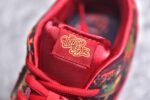 ▪️细节鉴定
NK SB Dunk Low 限量联名 绿野仙踪 撕撕乐 低帮休闲板鞋 - Image 2