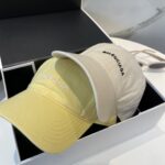 Balenciaga Balenciaga baseball cap. My family has already mastered Balenciaga's craftsmanship, which is sure to be a hit. Balenciaga's new washed cotton baseball cap is a must-haveHeavy industry craftsmanship, double B letter logo, innovative and fashionable trendy styleExclusive physical shooting for both men and women, adjustable for both genders - Image 6