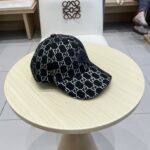 Gucci's new original baseball cap, custom-made 1:1 at the counter, made of lightweight and breathable canvas fabric! Basic head circumference of 56, adjustable patch. - Image 3