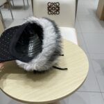 💰rada普拉达小众保暖雷锋帽防寒护耳毛绒鸭舌帽男女秋冬显脸小百搭棒球帽 - Image 7