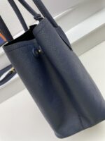 Prada bags - Image 5