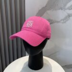 防尘袋
👒罗意威👒LOEWE新款原标设计棒球帽🧢质感超好，外部线条定位标准，做工精细，简约大气低价走量！ - Image 2