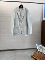 🔥🔥HER25S autumn and winter men's casual suit, the latest slim fit suit from the trading company's channel, is a guarantee and display of high-end quality. It embodies the elegance of Italian gentlemen and is meticulously crafted with exquisite craftsmanship. Both the quality and fabric craftsmanship are top-notch. The custom suit fabric provided by the customer has excellent light resistance, creating a high-end texture. The rare style is both stylish and harmonious, combining fashion and temperament. The delicate texture structure, breathability, and comfort bring an experience that subverts imagination!! Code M-3XL - Image 3