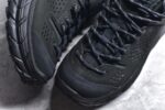HOKA ONE ONE Tor Uitra Low 托亚潮流户外越野登山功能鞋 鞋款利用机能、户外、复古元素将都市型格与户外机能无缝结合 既能自由穿梭于城市的钢筋水泥之间 也能轻松演绎山系潮流搭配 全粒面皮革结合模压鞋口 提升持久耐穿度 直至鞋头的鞋带设计 舒适灵活的调节 搭配鞋头处HOKA ONE ONE飞翼纹饰 营造了个性十足的张扬气场 Tor Ultra 配备 Vibram® 鞋底与 EVA 和RMAT® 中底 给穿著者最佳的抓地力及舒适性 另外中底的金属摇杆可稳定脚部行程 当走过崎岖山路时依然让脚部得到平稳的感觉 而整对鞋以皮革和耐用尼龙布材打造 与坚固的鞋底相结合，可以牢固地支撑脚部和脚踝 另外外层搭载的Event技术 保持鞋履防水以及鞋内透气作用 
尺码：36 36.5 37.5 38 38.5 39 40 40.5 41 42 42.5 43 44 45 46 - Image 8