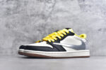 ▪🐼权威实拍💯#SJ36860
新货🚀#Travis Scott x Fragment Design x Air Jordan 1 Low OG SP AJ1联名款 低帮文化休闲板鞋 DN6901-095
#多方联名合作融合了Travis Scott 独特的音乐风格，藤原浩个性的设计风格以及Jordan品牌的经典元素 使其成为一双具有独特身份和价值的鞋子 清新而立体的外观加上联名标识更突出了其独特身份 这种配色方案显示出活力和时尚感 在视觉上引人注目  鞋身的质感和细腻的细节处理使其显得高端而格调十足  这款“倒钩”联名是设计与创意完美结合  融合多方的个性风格是一款备受瞩目的潮流鞋款
尺码：36 36.5 37.5 38 38.5 39 40 40.5 41 42 42.5 43 44 44.5 45 9.E5 - Image 2