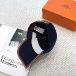 💰新款出货 HERMÈS (爱马仕)最新款原单棒球帽，拼色H，正品开模订制，原版透气帆布面料+原厂精钢调节扣，做工细致，时尚帅气质量超赞！ - Image 4