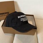 Burberry's new early spring baseball cap, simple yet fashionable, suitable for both men and women! High quality products, enjoy a sense of premium quality!