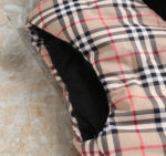 巴宝莉 秋冬季新品🌟时尚顶级马甲羽绒棉服填充进口羽绒朵，进口面料，加厚棉服里布最高标准，绝不跑绒，辅料五金全部原厂定做，10年专注服装生产，保证每件衣服的平整性，羽绒服界的劳斯莱斯！尺码：M～XXXL 下单报身高体重 - Image 10