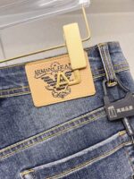 【Armani Jeans | Classic Denim, Embossed with Luxury DNA】 When streetwear meets haute couture, a pair of jeans can become a badge of status.
Deconstructing the language of denim with centuries-old craftsmanship, we infuse every inch of fabric with a modern attitude and luxurious details, making everyday wear a silent declaration of taste.
✨ A pair of jeans is an attitude, and even more so, a legacy.
It's not just a wardrobe essential, but also an interpretation of the brand's spirit—
"From suitcases to jeans, we have always defined the boundaries of luxury with the ultimate craftsmanship."
Sizes: 28-42 - Image 11
