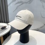 Balenciaga Balenciaga baseball cap. My family has already mastered Balenciaga's craftsmanship, which is sure to be a hit. Balenciaga's new washed cotton baseball cap is a must-haveHeavy industry craftsmanship, double B letter logo, innovative and fashionable trendy styleExclusive physical shooting for both men and women, adjustable for both genders - Image 2