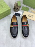 Gucci leather shoes, loafers - Image 2