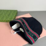 Comes with dust bagGUCCI Original Single Hat Official Website New Product Launch with Decorative Knitted Hat, Love [Love] Wool and Cashmere Double layer Hat 😱😘 Warm and stylish, simple and elegant, more fashionable and high-end! - Image 6