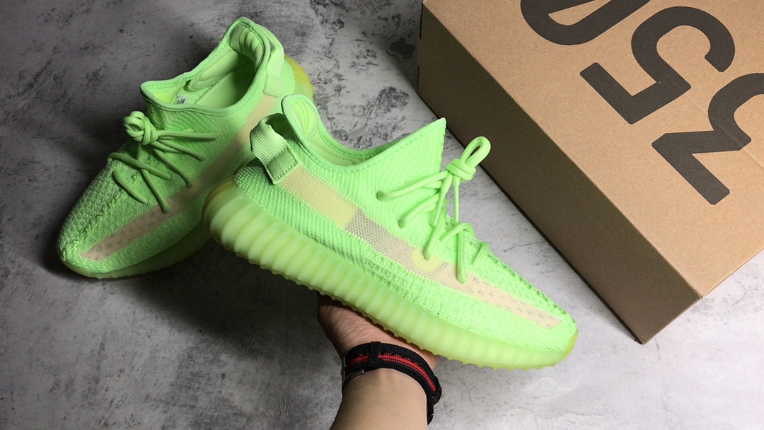 ▪️独家纯原 
新批次 Yeezy 350V2 原鞋开模完美打造