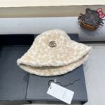 Gucci fisherman hat women's autumn and winter Korean version big head circumference plush warm ear protection hat looks small, windproof bucket basin hat