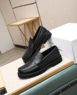 Gucci leather shoes, loafers - Image 4
