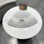 dior迪奥2025新款大头围渔夫帽子女秋冬季保暖针织帽防寒护耳毛绒显脸小潮