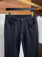 VT 25s Autumn/Winter New Men's Original Casual Pants Autumn/Winter New Collection Super Soft, Elastic Fabric, Complex Handicraft Overlapping, Any extra few seconds in the washing process will turn into a completely different color effect, making it even more precious, particularly long-lasting and durable... Using superior denim elastic texture, genuine leather tags, high-end metal accessories... to create a unique and original denim style! Original hardware accessories, super accurate design, comfortable and breathable, extremely high grade, counter quality, full of handsome upper body.Sizes: 29-38 None 37 - Image 3