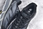 #HOKA ONE ONE Mafate Speed 2
低帮专业越野跑步鞋 实拍首发👏
相较于前几代Mafate包裹感更好
跟Speedgoat(快速羚羊)系列比起来更加舒适
鞋底防滑性能在下坡的石板台阶和原始路面都有很好的表现
HOKA血统属性厚底设计 在快速下坡时起到缓震保护作用
减少重力给予脚踝、膝部、髋关节等处带来的冲击力
官方货号: 1126851DX
尺码: 36 37 37.5 38 38.5 39.5 40 40.5 41.5 42 42.5 43 44 44.5 45 - Image 9