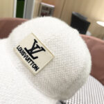 LV 路易威登 秋冬新款经典休闲潮流款 上架简约棒球帽出门旅游，绝对要入手的一款 - Image 9
