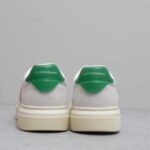 Ferragamo菲拉格慕 男新款休闲运动鞋 运动时尚魅力 经典搭配色 打造迷人个性化印花设计 高雅风格与休闲气韵交相辉映，张扬都市时髦风范。丰富色彩交织摩登韵味，简洁线条勾勒廓形包身，演绎休闲美学经典
-鞋面·🔝纳帕牛皮·品牌帆布·车缝品牌图腾
-内里·帆布，垫脚：顶级牛皮
-原版·TPR·橡胶发泡·双色成型大底
-Size 38-44 - Image 6