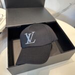 路易威登棒球帽LouisVuitton👒😍新款LV棒球帽，重工打造♥完美刺绣，高端大气，百搭款🤗男女通用！ - Image 8