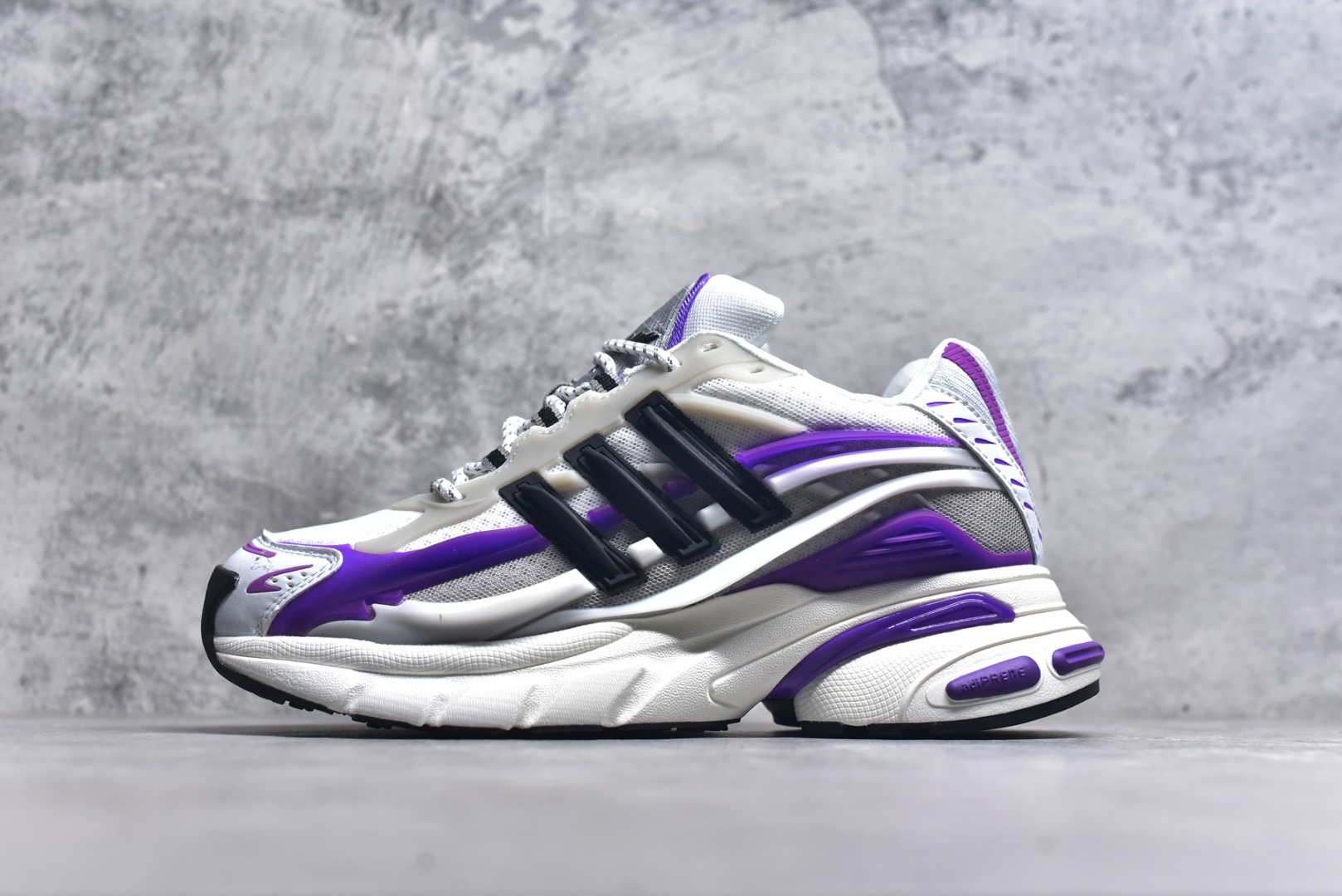 ▪panan权威实拍💯#A
新货🚀#Adidas Originals Adistar Jellyfish 阿迪复古舒适防滑减震运动鞋
货号：J
尺码：36 36.5 37 38 38.5 39 40 40.5 41 42 42.5 43 44 44.5 45 46 47