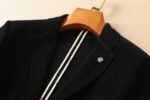 LP Nuoyoupianya's new men's wool suit jacket for autumn and winter 2025 is made of top-notch ready to wear clothing with high standards. It is custom-made in Italy with wool fabric, which has a delicate and soft touch. The upper body is firm and stylish, with a natural and comfortable texture. The continuity of the fabric is excellent, and the upper body effect is superb, making it suitable for any body shape. The overall brand is decorated with Thousand Bird Grid craftsmanship, exuding a strong sense of luxury. The design of two buttons, atmospheric and perfect ready to wear cut, stands out in terms of styling effect, and is a must-have for urban early autumn casual matching. Size: M-4XL slim fit 178 135 L slim fit maximum weight 190 pounds - Image 8