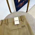Dior and SS's new autumn and winter men's business thick casual pants are platinum level perfect appearance, directly entering the counter. They are a rare item in the industry in recent years, made of micro elastic fabric. The quality, craftsmanship, fabric, and accessories subvert imagination, and the details are exquisite. Customized original elastic cotton fabric! Creating a rebellious and tough personality color, the unique logo adds a lot of points, clever and exquisite, and the cutting and design continue the modern simplicity and efficiency of Italian style, bringing the tone of fashion aesthetics to the extreme. 29-38 None 35, 37 (please indicate waist circumference when placing an order) - Image 7