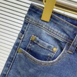 【Gucci Jeans | Classic Denim, Engraved with Luxury DNA】 When street style meets haute couture, a pair of jeans can become a badge of status.
Deconstructing the language of denim with centuries-old craftsmanship, we infuse every inch of fabric with a modern attitude and luxurious details, making everyday wear a silent declaration of taste.
✨ A pair of jeans is an attitude, and even more so, a legacy.
It's not just a wardrobe essential, but also an interpretation of the brand's spirit—
"From suitcases to jeans, we have always defined the boundaries of luxury with the ultimate craftsmanship."
Sizes: 28-42 - Image 6