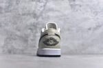 ▪🐼权威实拍💯#SI32310
新货🚀#Air Jordan AJ1 Low 低帮 黑白米黄 553558-153 全新流水线出品 DT版本唯一平替选择 市场第二梯队最强版 全部原鞋开发 原楦原纸板开发 全鞋电脑针车 原厂内置全掌气垫 原盒内在原标 唯一Zp原版鞋带绑法 免检产品 全新2022版型 全头层皮料 完美零毛边处理 原厂配置全掌气垫 价格定位良心 几十个配色陆续出货 实拍调校N版已经零色差零失真 百分百还原实物色彩所见即所得 不存在货不对板色差等低级问题 选购参考实物拍摄 不混卖不参货 只用心做好货严格选品 承诺混一赔十 SIZE：36 36.5 37.5 38 38.5 39 40 40.5 41 42 42.5 43 44 44.5 45 46 - Image 5