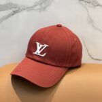 路易威登棒球帽LouisVuitton👒😍新款LV棒球帽，重工打造♥完美刺绣，高端大气，百搭款🤗男女通用！ - Image 8