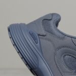 𝐂𝐇𝐑𝐈𝐒𝐓𝐈𝐀𝐍 𝐃𝐈𝐎𝐑 𝐁𝟯𝟬 迪奥火爆情侣休闲鞋【撞脸NB？现已是D奥B30】时代 顺应复古市场趋势的「Dad Shoes」风格鞋款！ 鞋舌上的Dior标志，也注明了这双鞋的型号为 B30！运用了质感细腻的皮革与网眼布面材 质拼接成鞋身，鞋身两侧贴有显眼的反光字母CD表明身份，鞋身多处线条勾勒细节，让鞋子整体看起来不那么单调。搭载奶油色EVA、橡胶混合大底，复古风十足 Size：女码35-39
男码39-44 - Image 7