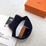 💰新款出货 HERMÈS (爱马仕)最新款原单棒球帽，拼色H，正品开模订制，原版透气帆布面料+原厂精钢调节扣，做工细致，时尚帅气质量超赞！ - Image 3
