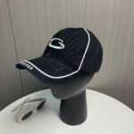 💰BALENCIAGA巴黎世家新款刺绣logo棒球帽，很酷的色系，男女佩戴都有不同style，第一批抢先出货！巴黎粉必入款！