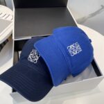 防尘袋
👒罗意威👒LOEWE新款原标设计棒球帽🧢质感超好，外部线条定位标准，做工精细，简约大气低价走量！ - Image 9