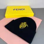 💰 FENDI's official website recommends a knitted hat that is popular among fashion bloggers for autumn and winter. It hides a subtle sense of luxury, with every line exuding a clean and elegant style. It is simple yet not simple, generous yet not out of style, and every detail showcases high-end taste. The sense of fashion becomes more and more enduring in restraint. - Image 2