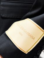 Dolce&Gabbana DG 2025ss Spring and Autumn new suit, high-end version! Customized fabrics for counters have high breathability and comfort, impeccable details, and brand element design concepts, reflecting high quality. Delicate and soft to the touch! Presenting casual tailoring, the upper body design is superb! Size range: 48-58 - Image 8