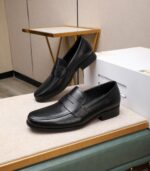 Gucci leather shoes, loafers - Image 4