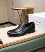 Gucci leather shoes, loafers - Image 6