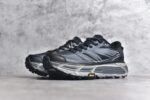 #HOKA ONE ONE Mafate Speed 2
低帮专业越野跑步鞋 实拍首发👏
相较于前几代Mafate包裹感更好
跟Speedgoat(快速羚羊)系列比起来更加舒适
鞋底防滑性能在下坡的石板台阶和原始路面都有很好的表现
HOKA血统属性厚底设计 在快速下坡时起到缓震保护作用
减少重力给予脚踝、膝部、髋关节等处带来的冲击力
官方货号: 1126851DX
尺码: 36 37 37.5 38 38.5 39.5 40 40.5 41.5 42 42.5 43 44 44.5 45 - Image 2